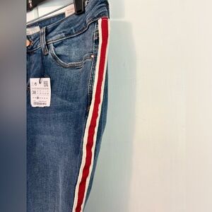Zara Mid Rise Skinny w/ Red White Pin Stripe Detail Z1975 Denim NWT